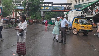 শাহবাগ অবরোধ করে রাখে এনসিপির নেতারা