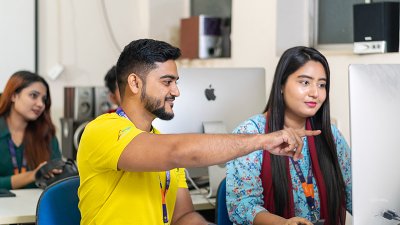 স্টামফোর্ড ইউনিভার্সিটির শিক্ষার্থীরা