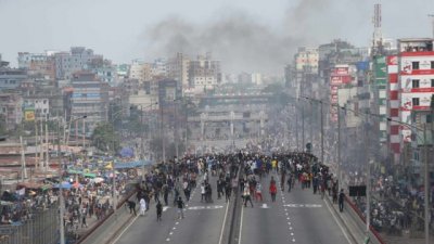 যাত্রাবাড়ী, উত্তরা, বাড্ডা ও মিরপুর, মোহাম্মদপুরে সংঘর্ষ হয়