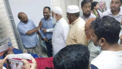 আহতদের খোঁজখবর নেন জামায়াতে আমির ডা. শফিকুর রহমান