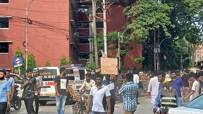 জাতীয় বার্ন অ্যান্ড প্লাস্টিক সার্জারি ইনস্টিটিউটে রক্তের আজকের মতো রক্তের চাহিদা পূরণ হয়েছে
