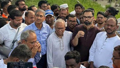 দুর্ঘটনাস্থলে রুহুল কবির রিজভী