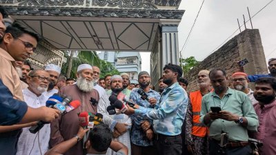 বক্তব্য দিচ্ছেন জামায়াতে ইসলামীর নায়েবে আমির অধ্যাপক মুজিবুর রহমান