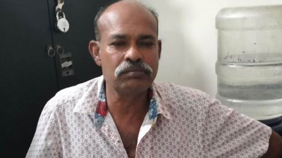 গ্রেফতার খাঁন মনির হোসেন
