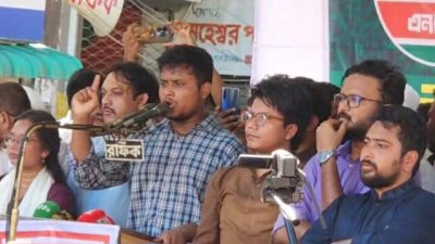 বক্তব্য দিচ্ছেন জাতীয় নাগরিক পার্টির (এনসিপি) মুখ্য সমন্বয়ক (দক্ষিণাঞ্চল) হাসনাত আবদুল্লাহ