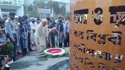 নেত্রকোনায় ‘জুলাই শহীদ স্মৃতিস্তম্ভ’ উদ্বোধন করেন স্বরাষ্ট্র উপদেষ্টা লেফটেন্যান্ট জেনারেল (অব.) জাহাঙ্গীর আলম চৌধুরী এবং শিল্প মন্ত্রণালয়, গৃহায়ণ ও গণপূর্ত মন্ত্রণালয়ের উপদেষ্টা আদিলুর রহমান খান