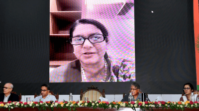 ভার্চ্যুয়ালি যুক্ত হয়ে বক্তব্য দিচ্ছেন পরিবেশ উপদেষ্টা