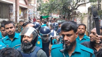 রিমান্ড চায় থানা পুলিশ, আসামি যায় ডিবিতে: সোলায়মান সেলিমের আইনজীবী