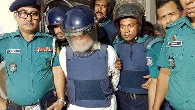 পুলিশের হেফাজতে এবিএম খায়রুল হক