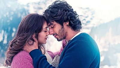 য়ারা’ সিনেমায় অনীত পড্ডা ও আহান পান্ডে