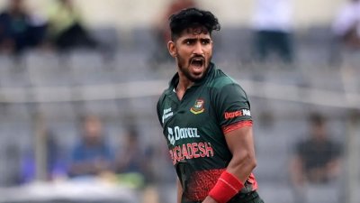 খালেদ আহমেদ