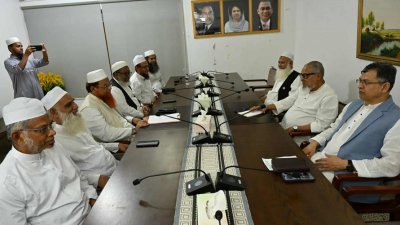 জমিয়তে উলামায়ে ইসলামের সঙ্গে গুলশানে চেয়ারপারসন অফিসে বৈঠক করেছে বিএনপি।