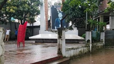 আশুগঞ্জ উপজেলা ভূমি কার্যালয়ে অনুমতি ছাড়াই জুলাই অনুষ্ঠানের আয়োজন করেছে উপজেলা এনসিপি