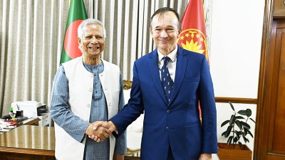 প্রধান উপদেষ্টা ও নেদারল্যান্ডসের বিদায়ী রাষ্ট্রদূত