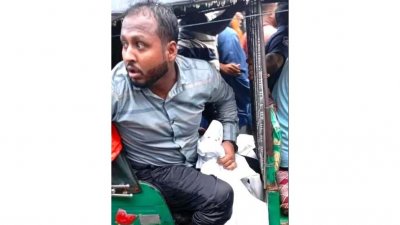 দেশে ফিরে বাড়ি যাওয়ার পথে সাত স্বজনকে হারালেন বাহার