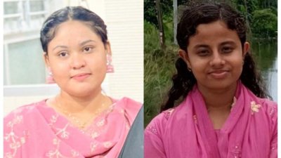 আফসানা জাহান খুশি (বাঁয়ে) ও স্নেহা চক্রবর্তী