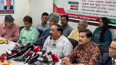 বক্তব্য রাখছেন  মেজর (অব.) হাফিজ উদ্দিন আহমদ