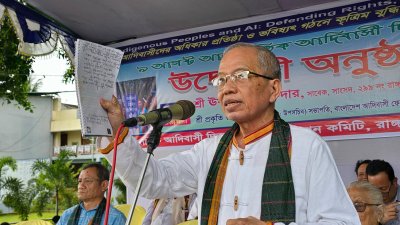 অতিথির বক্তব্যে ঊষাতন তালুকদার