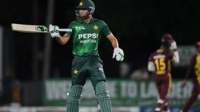 অভিষেকে ম্যাচসেরা নওয়াজ
