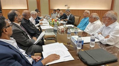 আইন ও সংবিধান বিশেষজ্ঞদের সঙ্গে ঐকমত্য কমিশনের আলোচনা
