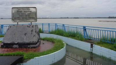 তিস্তা নদীর পানি ডিমলা ডালিয়া পয়েন্টে বিপদসীমার ৫ সেন্টিমিটার ওপর দিয়ে প্রবাহিত হচ্ছে