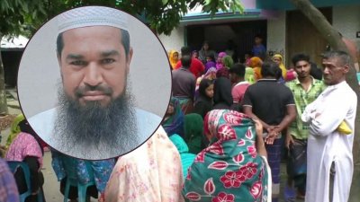 নিহত রেজাউল ইসলাম, তার বাড়িতে স্বজন ও প্রতিবেশীদের ভিড়