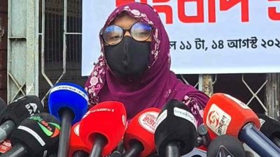সংবাদ সম্মেলনে  আনিশা