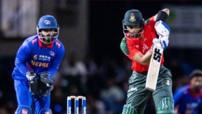 বাংলাদেশের ব্যাটিংয়ের মুহূর্ত।
