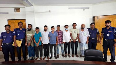 গ্রেফতার আটঁ জন