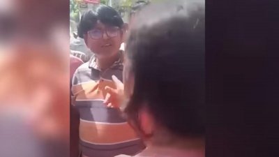 রাজশাহীতে এক শিক্ষককে ছুরিকাঘাত করেছে দশম শ্রেণিতে পড়ুয়া এক ছাত্রী