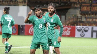 প্রীতির গোল উদযাপন