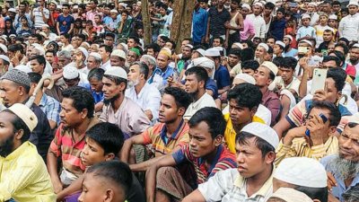 মিয়ানমারের সেনাবাহিনীর নির্যাতনের মুখে ২০১৭ সালে লাখ লাখ রোহিঙ্গা বাংলাদেশে আশ্রয় নেয়