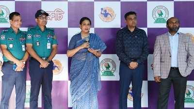 অনুষ্ঠানে বক্তব্য রাখছেন উপদেষ্টা সৈয়দা রিজওয়ানা হাসান
