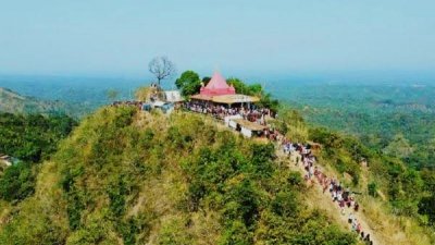 সনাতন ধর্মাবলম্বীদের ঐতিহ্যবাহী চন্দ্রনাথধাম