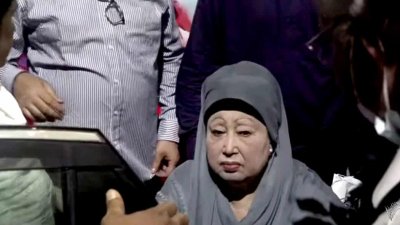 এভার কেয়ার হাসপাতালে খালেদা জিয়া