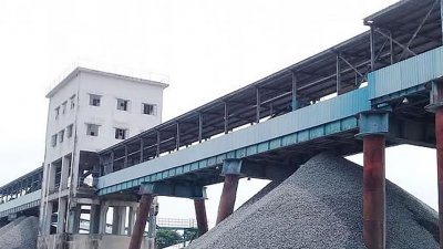 মধ্যপাড়া পাথর খনি