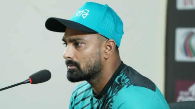 সংবাদ সম্মেলনে লিটন