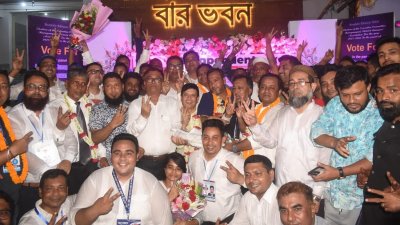 জাতীয়তাবাদী আইনজীবী ফোরামের প্যানেল ১৬ পদে বিশাল জয় পেয়েছে
