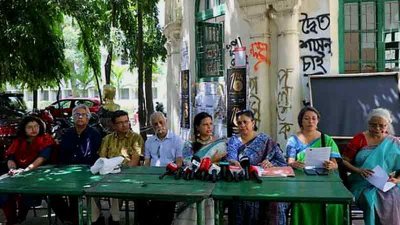 বিশ্ববিদ্যালয় শিক্ষক নেটওয়ার্কের সংবাদ সম্মেলন