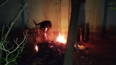 হামিন্দপুর সর্বজনীন দুর্গামন্দিরে এ ঘটনা ঘটে