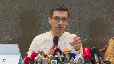 বক্তব্য রাখছেন বিডা চেয়ারম্যান চেয়ারম্যান চৌধুরী আশিক মাহমুদ বিন হারুন