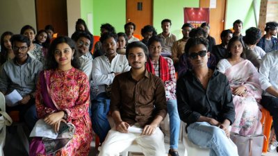 অডিশনে অংশ নেওয়া আগ্রহীরা