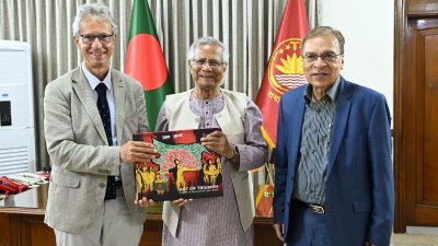 রাষ্ট্রীয় অতিথি ভবনে প্রধান উপদেষ্টার সঙ্গে দেখা করেন টিআই চেয়ার