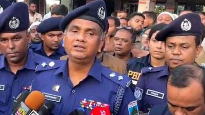 সংবাদ সম্মেলনে এসপি মোহাম্মদ আমজাদ হোসাইন