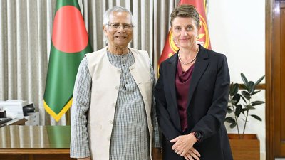 প্রধান উপদেষ্টা ড. মুহাম্মদ ইউনূসের সঙ্গে জাতিসংঘের আবাসিক সমন্বয়কারী গোয়েন লুইস