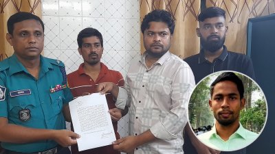 রাবি শাখা ছাত্রদলের সভাপতি সুলতান আহমেদ রাহী বাদী হয়ে মামলাটি দায়ের করেন, ইনসেটে আনিসুর রহমান মিলন