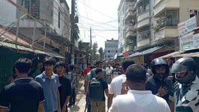 দুই পক্ষের সংঘর্ষ/ফাইল ছবি