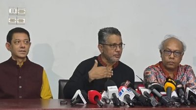 সংবাদ সন্মেলনে কথা বলছেন প্রধান নির্বাচন কমিশনার অধ্যাপক ড. মোহাম্মদ জসীম উদ্দিন