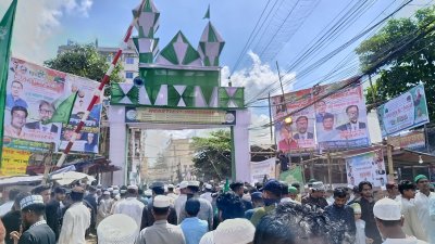 সকাল ১০টায় এ জশনে জুলুস শুরু হয়