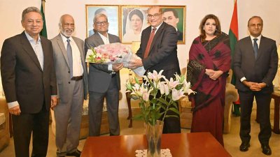 শনিবার সকাল সাড়ে ১০টায় গুলশানের চেয়ারপার্সন অফিসে এ সাক্ষাৎ অনুষ্ঠিত হয়
